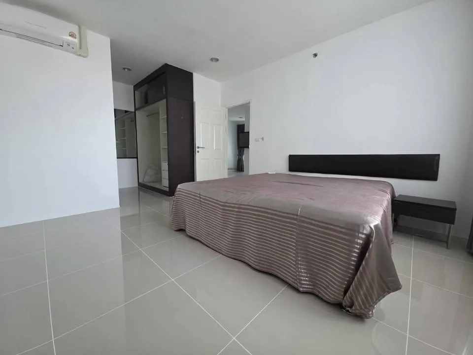 Condo Makkasan