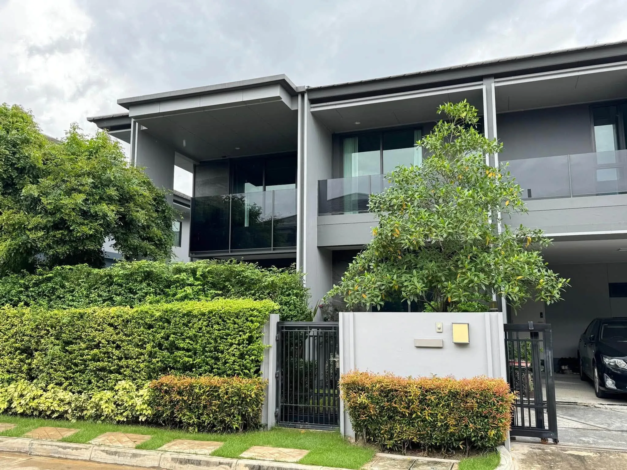 House Saphan Sung