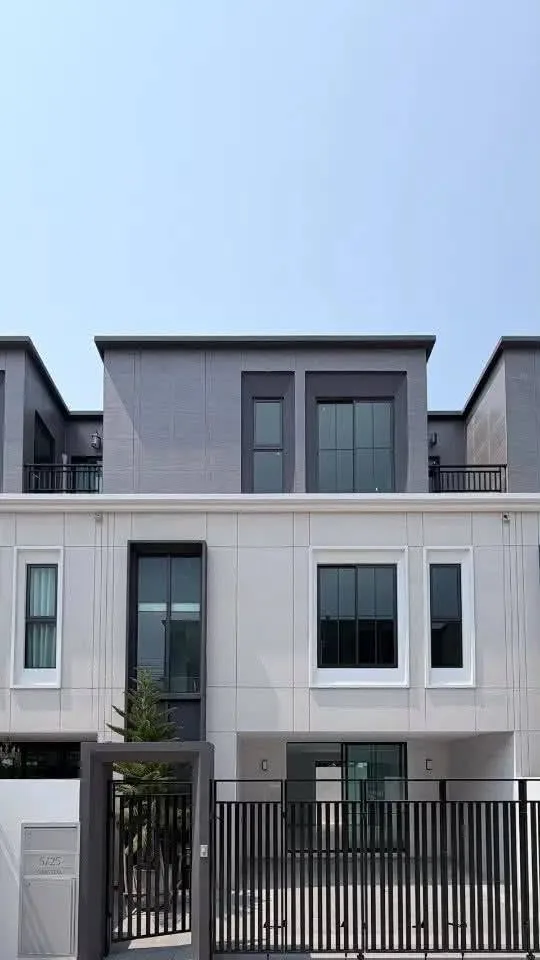 Condo Tha Kham