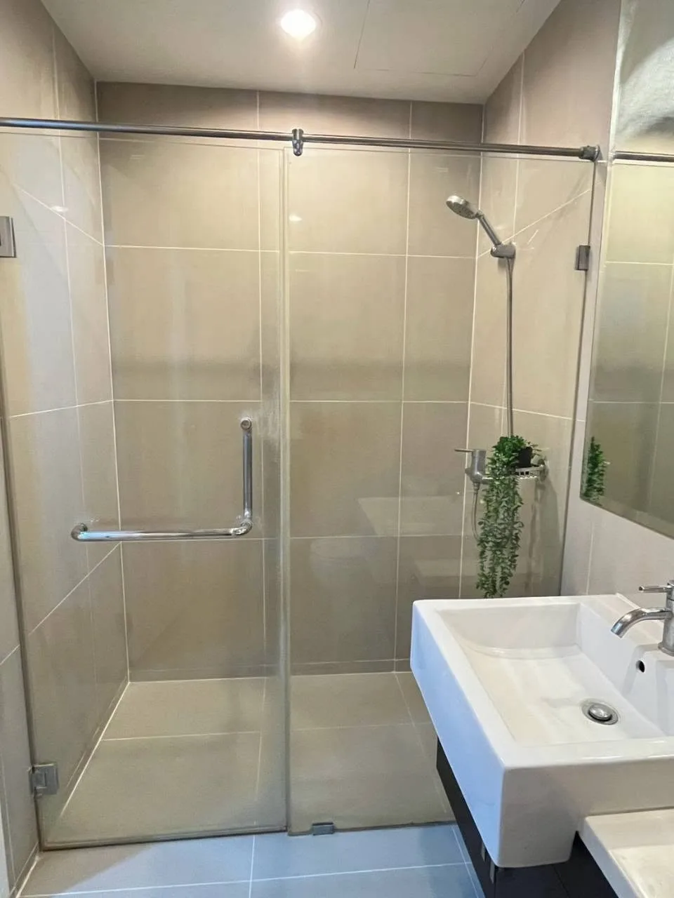 Condo Makkasan – photo 2