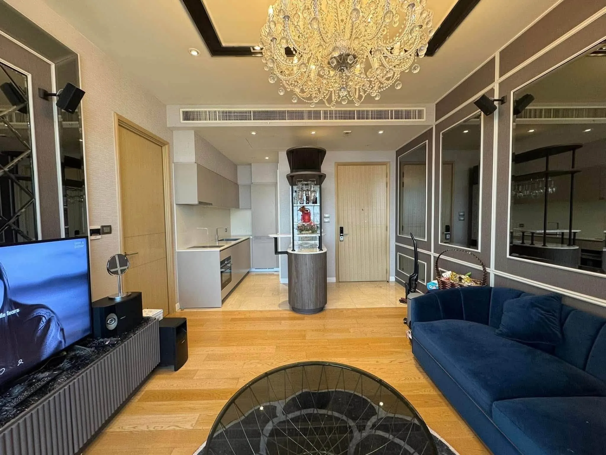 MAGNOLIAS WATERFRONT RESIDENCES