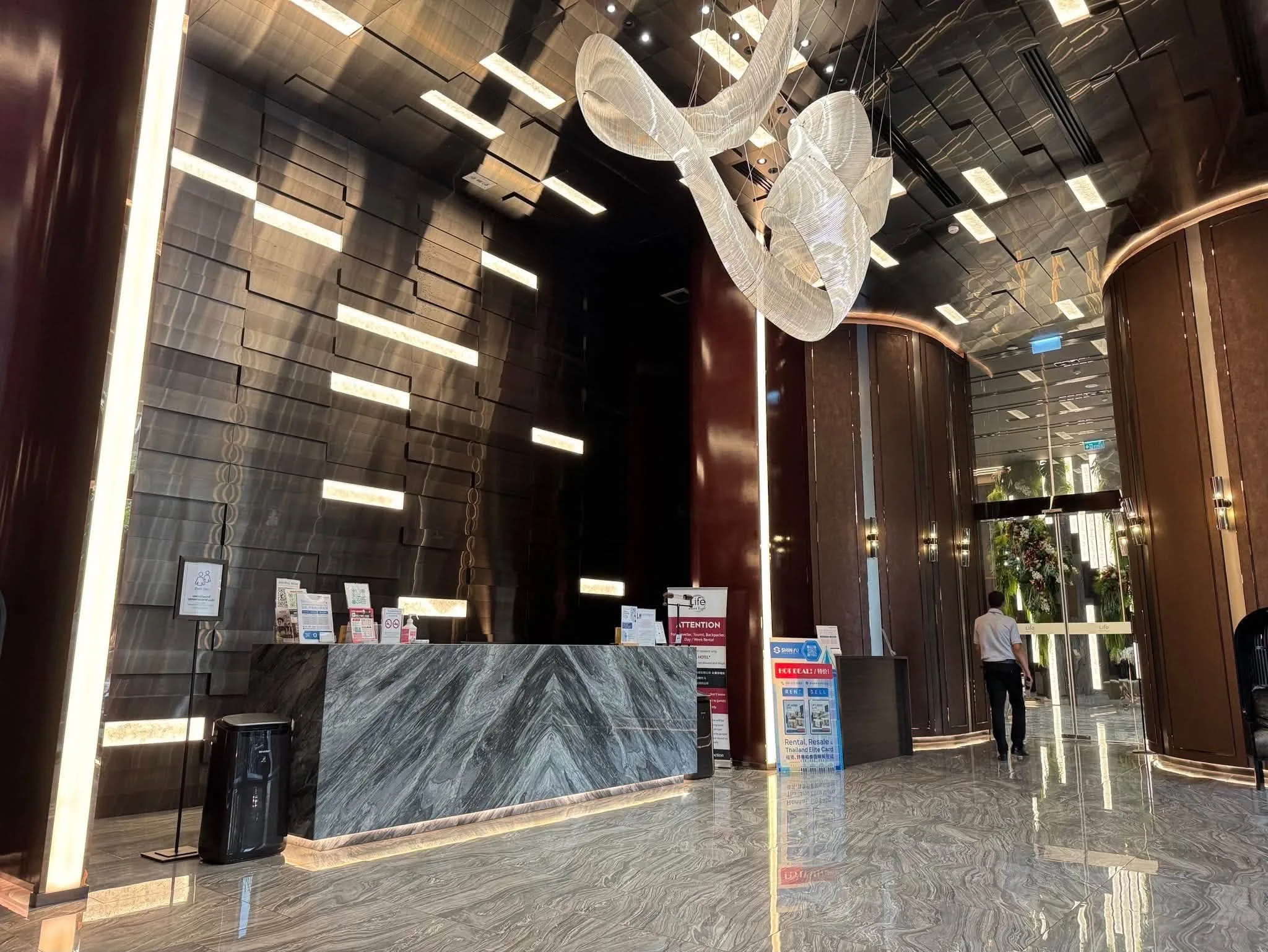 LIFE ASOKE HYPE – photo 4