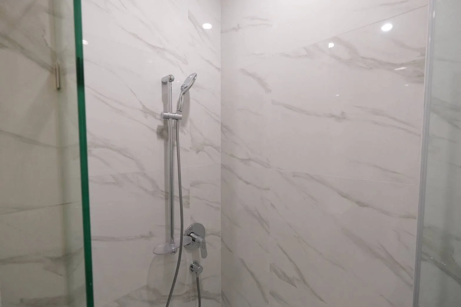 Condo Khlong Toei Nuea – photo 5