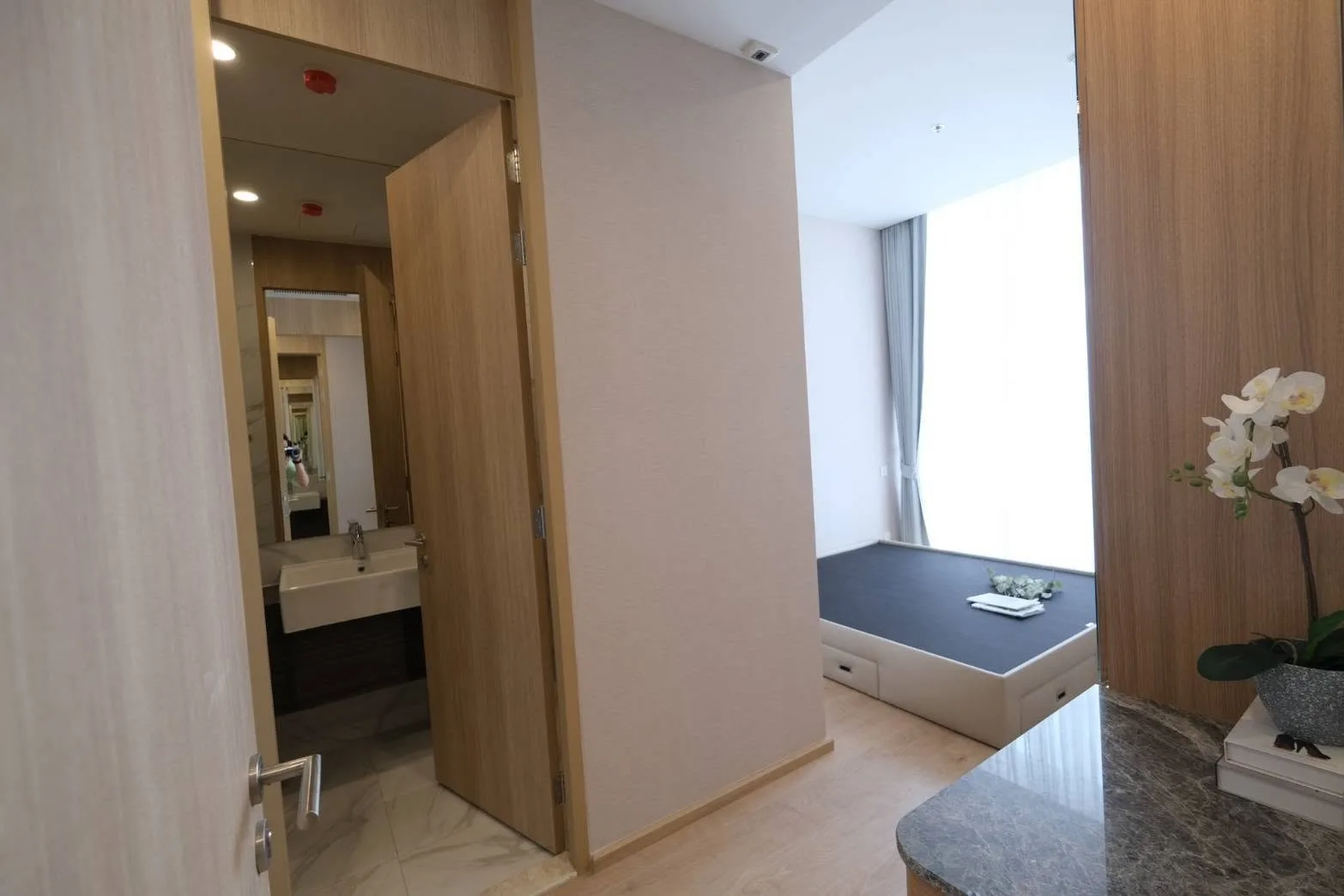 Condo Khlong Toei Nuea – photo 3