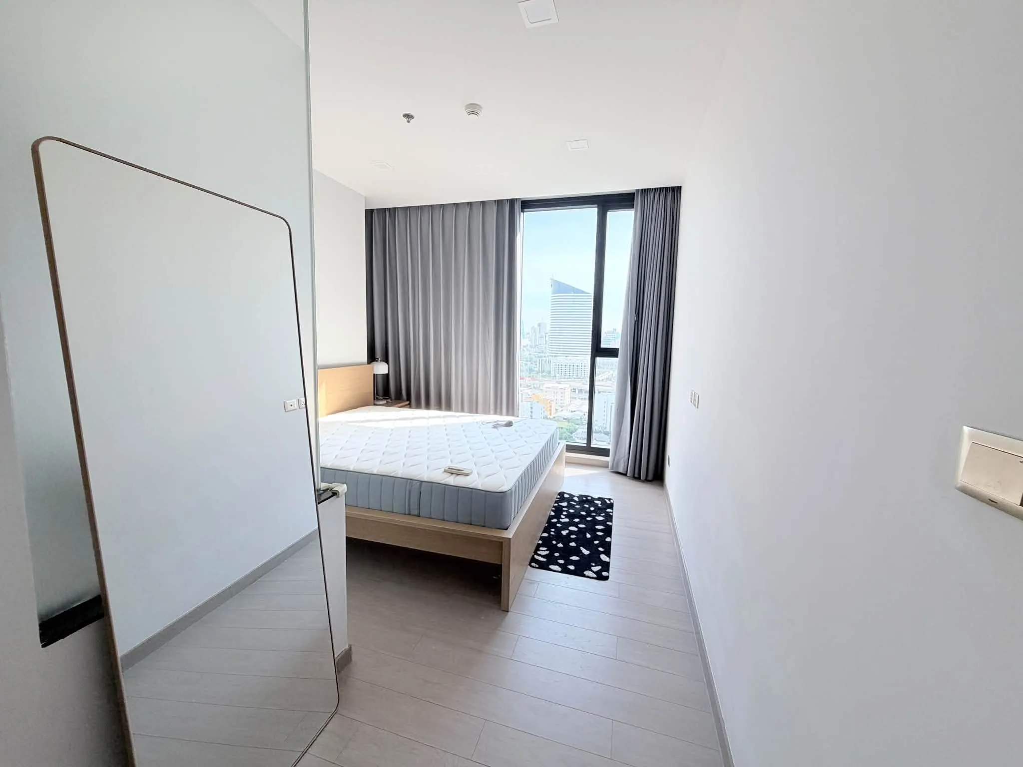 ONE 9 FIVE ASOKE - RAMA 9 – photo 2