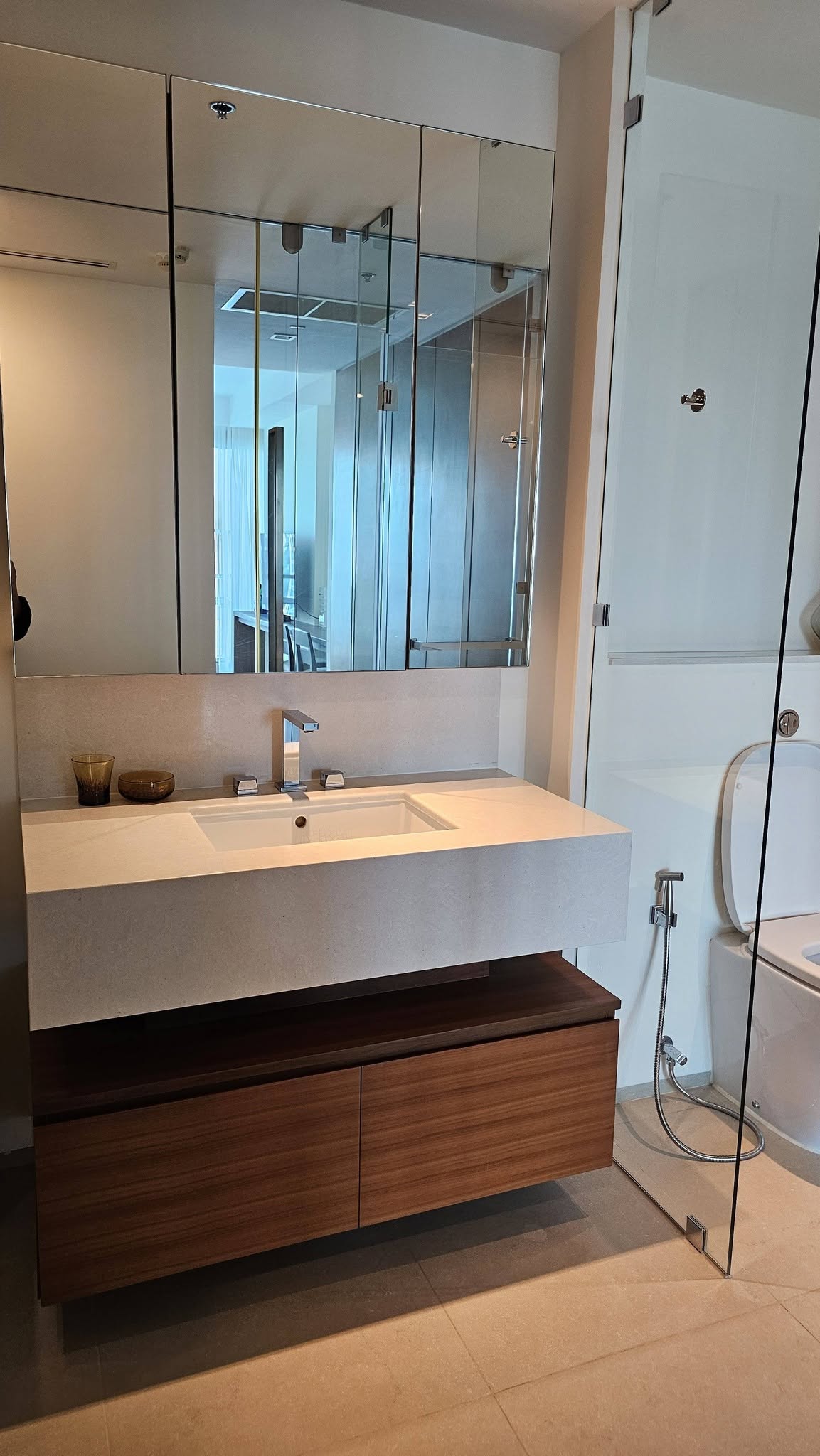 THE RIVER CONDOMINIUM – photo 3