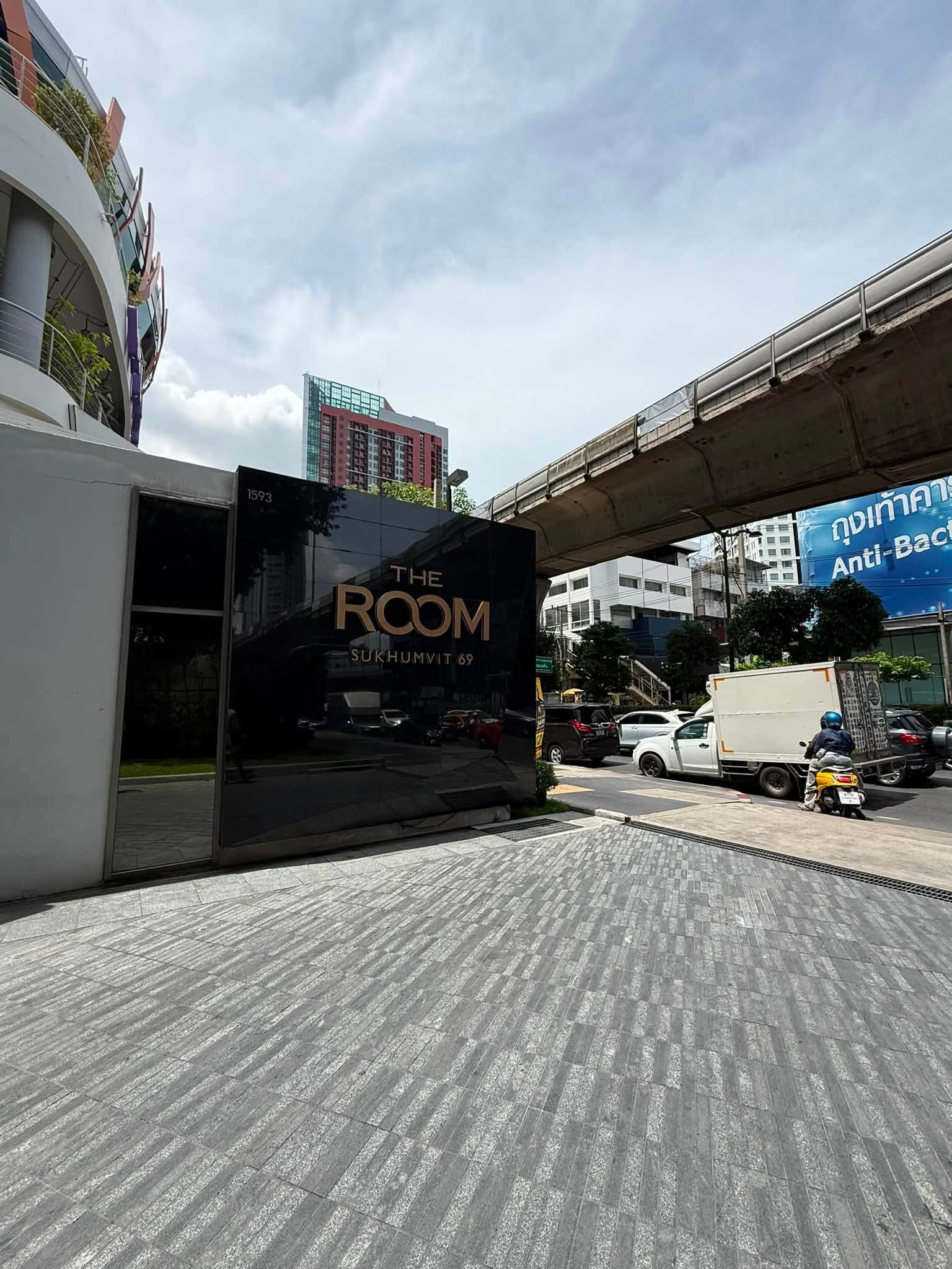 Condo Sukhumvit 69