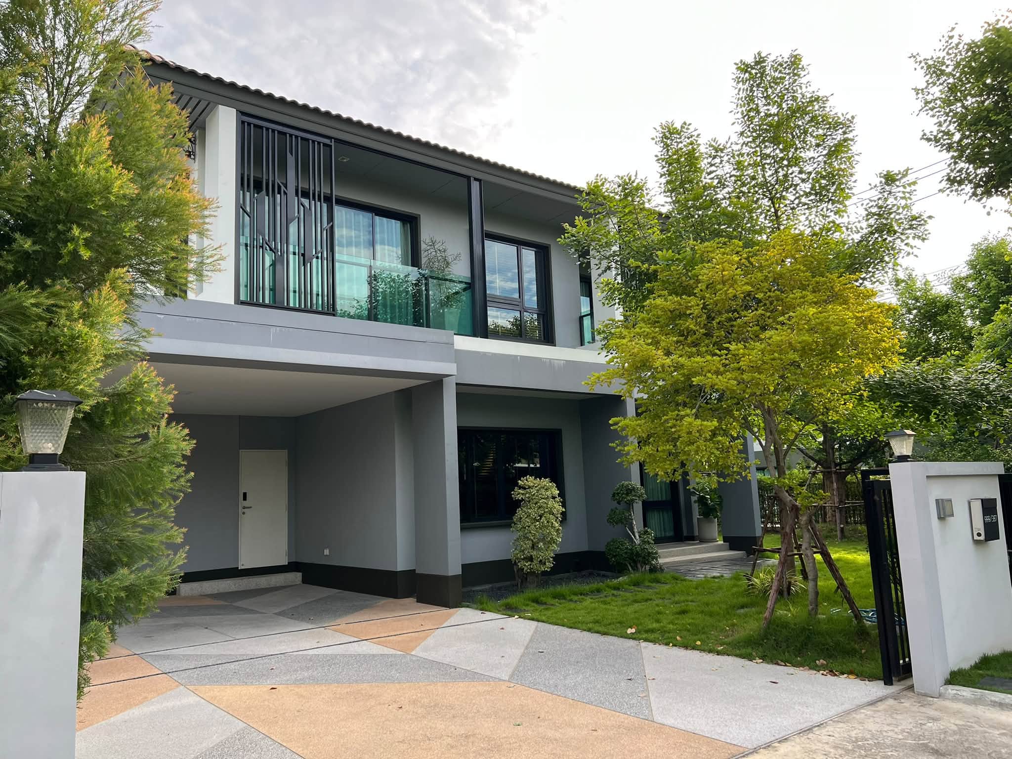 House Bangna