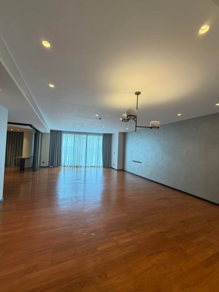 LA CITTA DELRE THONGLOR 8