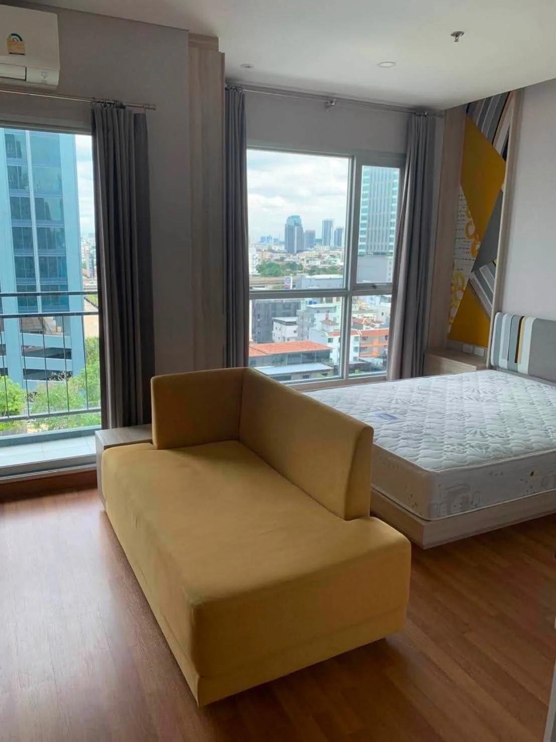 Condo Chom Phon