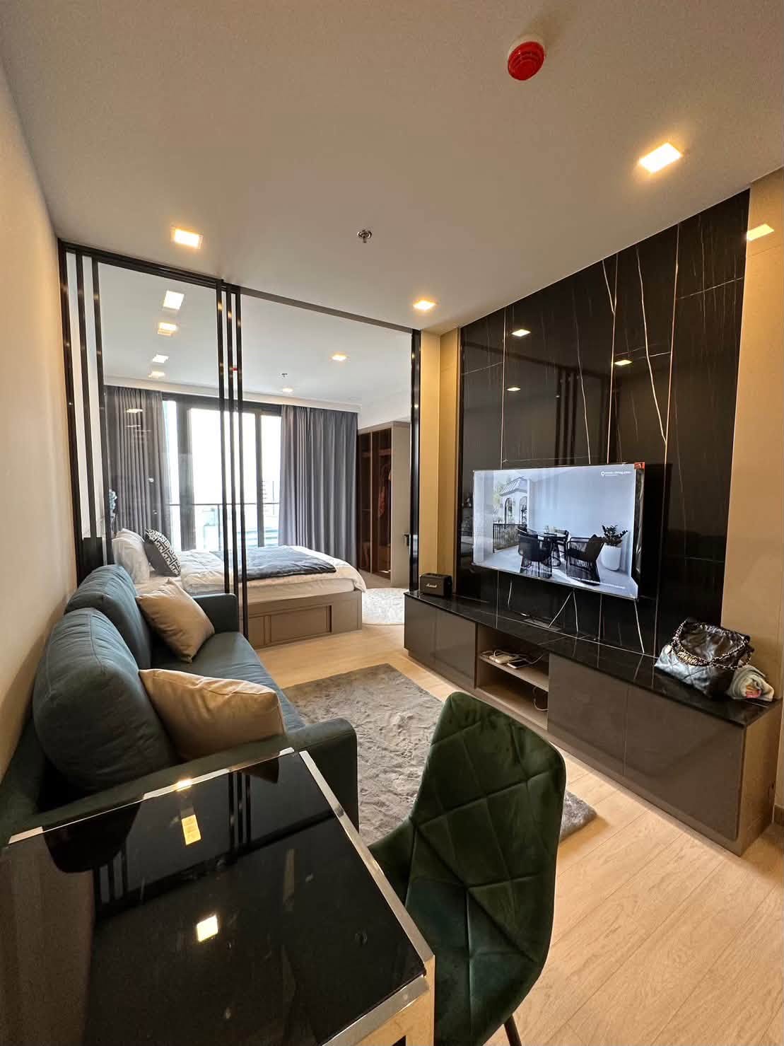 ONE 9 FIVE ASOKE - RAMA 9