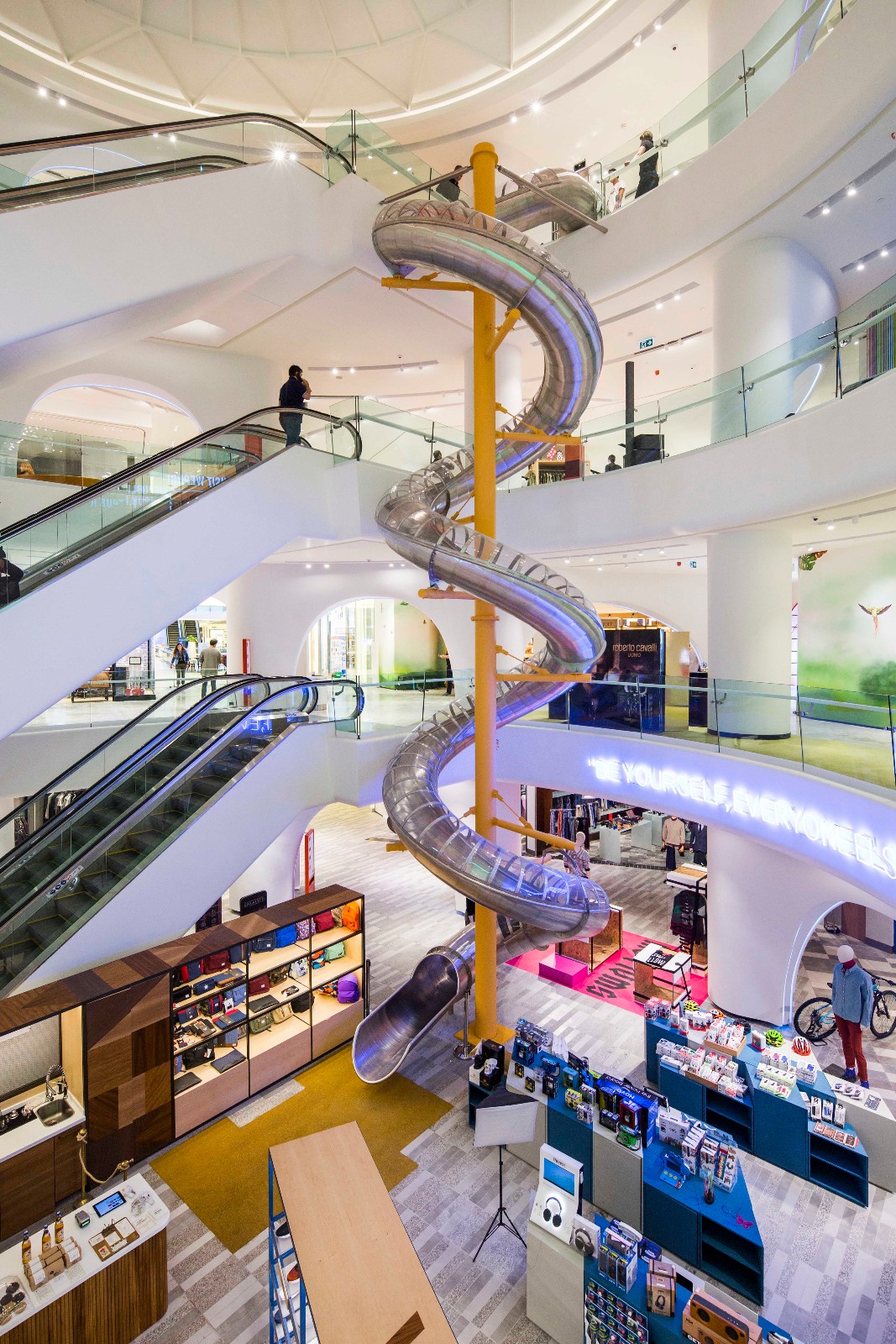Wepublic experımental SHOPPING center — 12