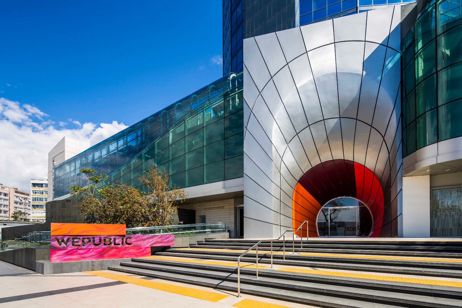 Wepublic experımental SHOPPING center — 16