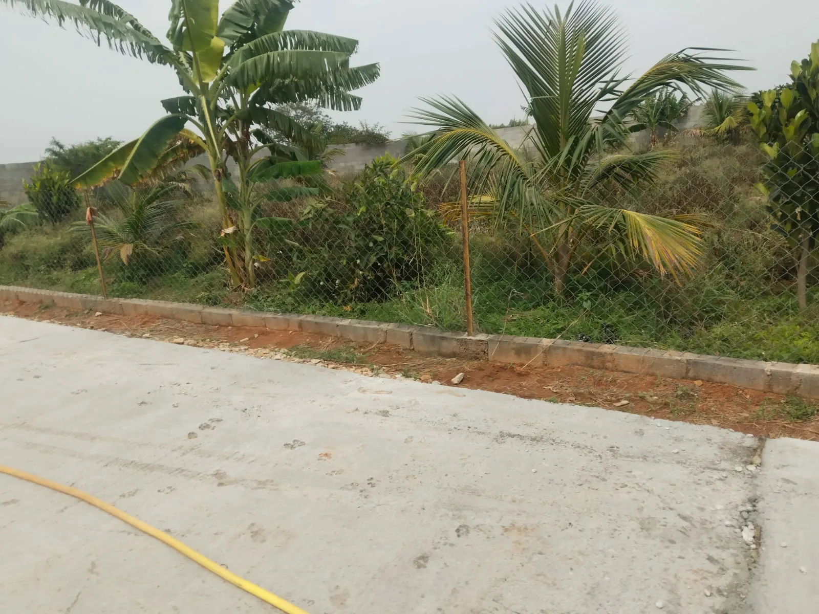 2 BHK Flat for sale in TVS, company to andhivadi,road, Thirupathi layout, Hosur, Building / outside