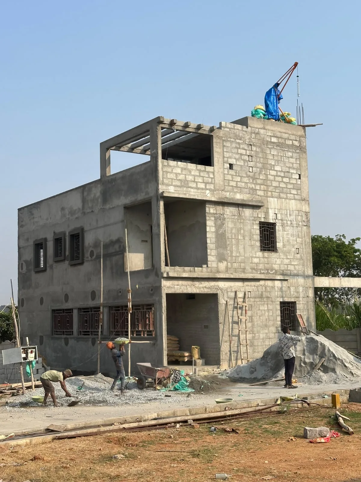 2 BHK Flat for sale in TVS, company to andhivadi,road, Thirupathi layout, Hosur, Building / outside