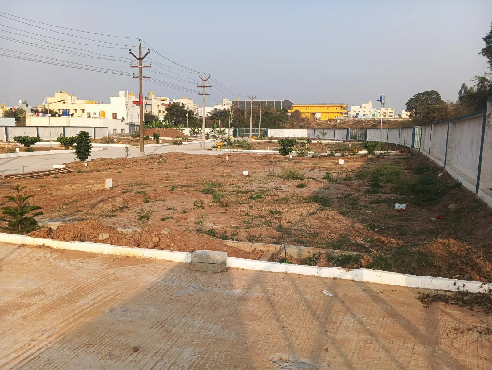 2 BHK Flat for sale in TVS, company to andhivadi,road, Thirupathi layout, Hosur, Building / outside