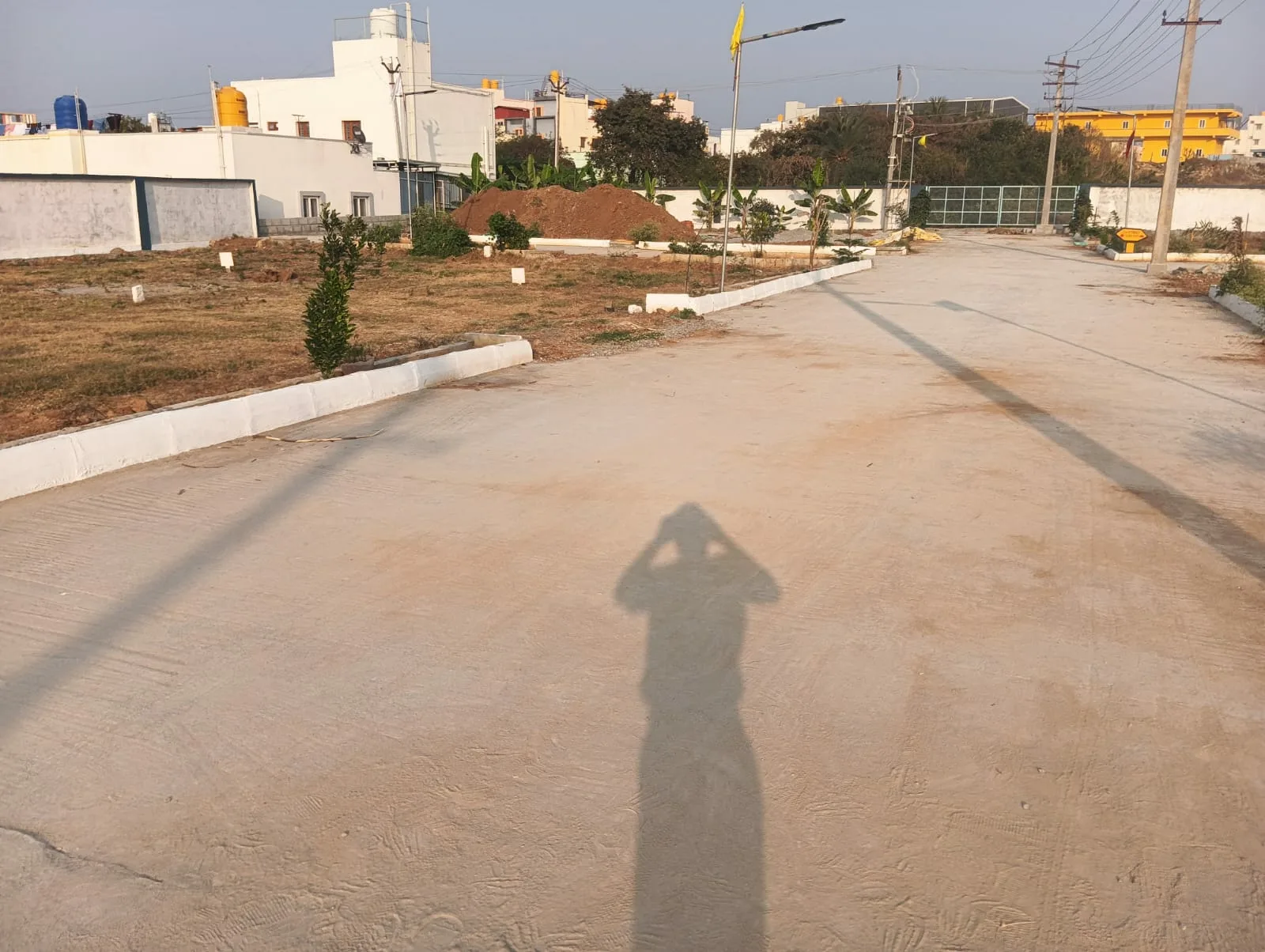 2 BHK Flat for sale in TVS, company to andhivadi,road, Thirupathi layout, Hosur, Building / outside