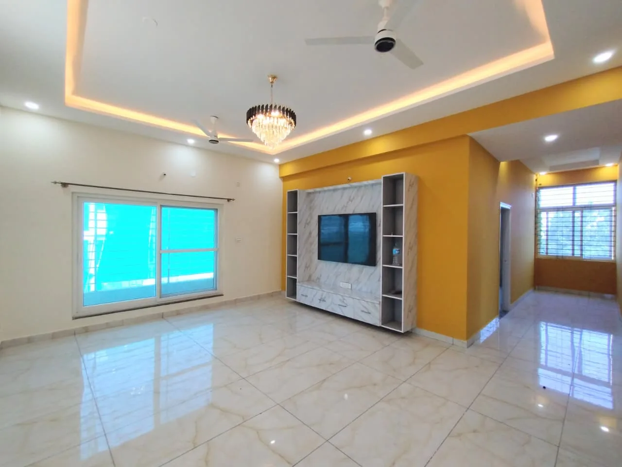 3 BHK Builder floor for rent in kasturinagar, bangalore, Living room