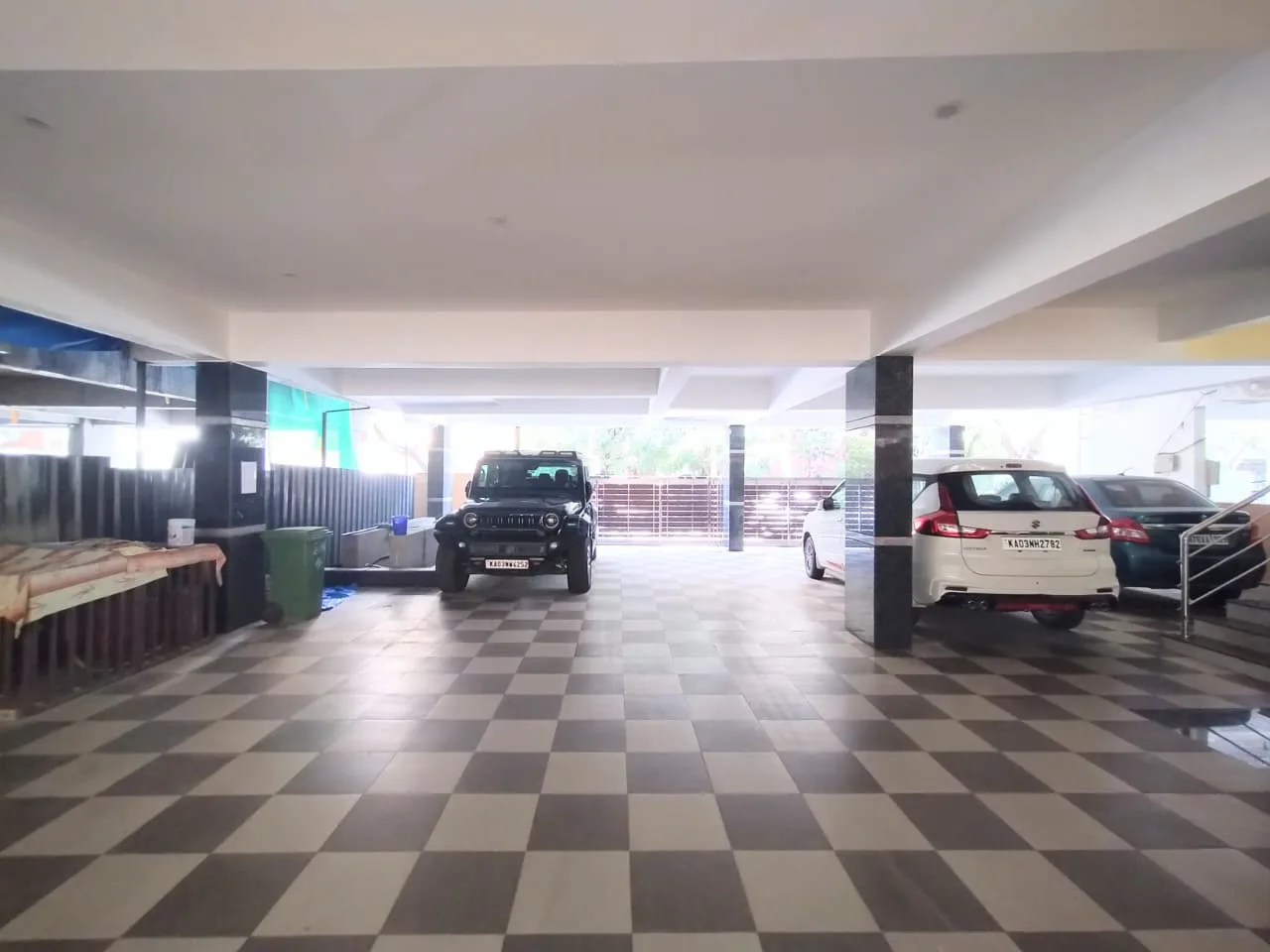 3 BHK Builder floor for rent in kasturinagar, bangalore, Parking
