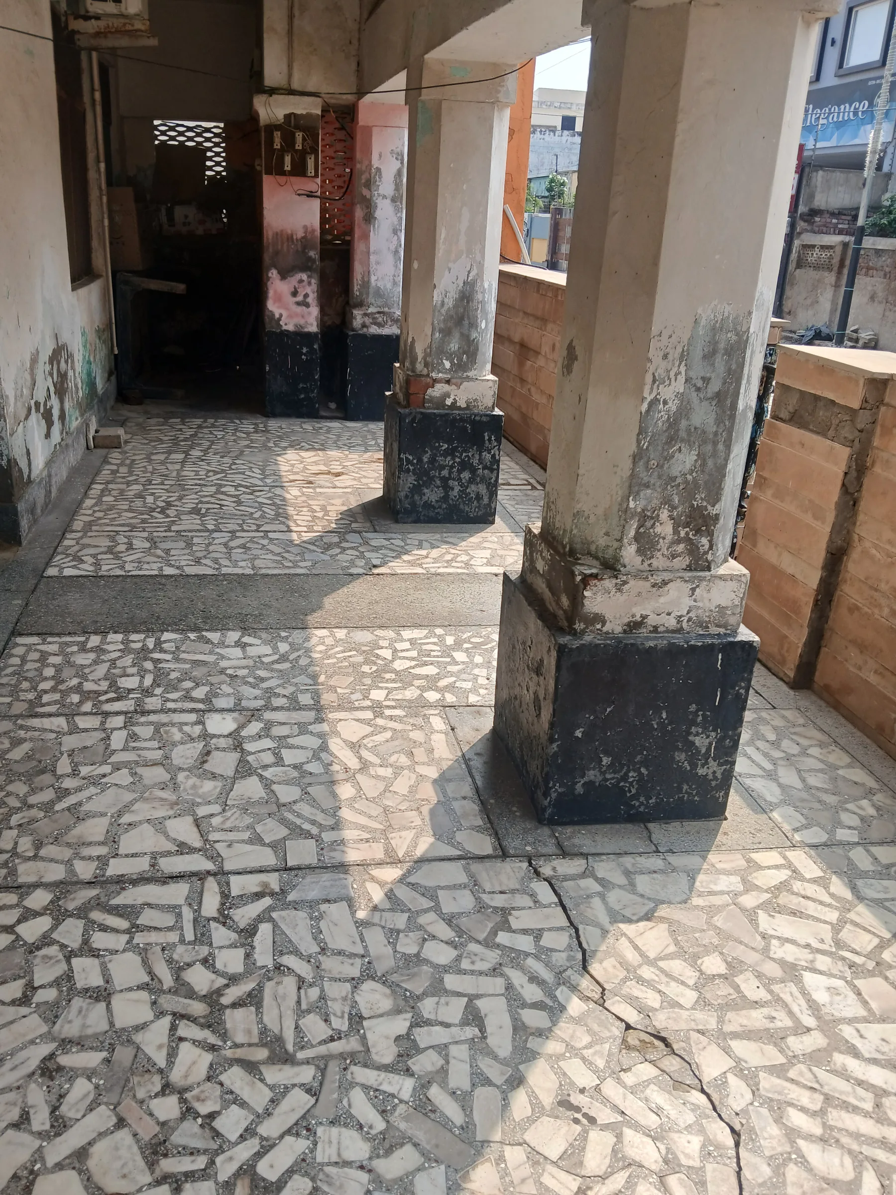 5+ BHK Independent house for sale in Jagan nath puri, Mathura, Balcony / view