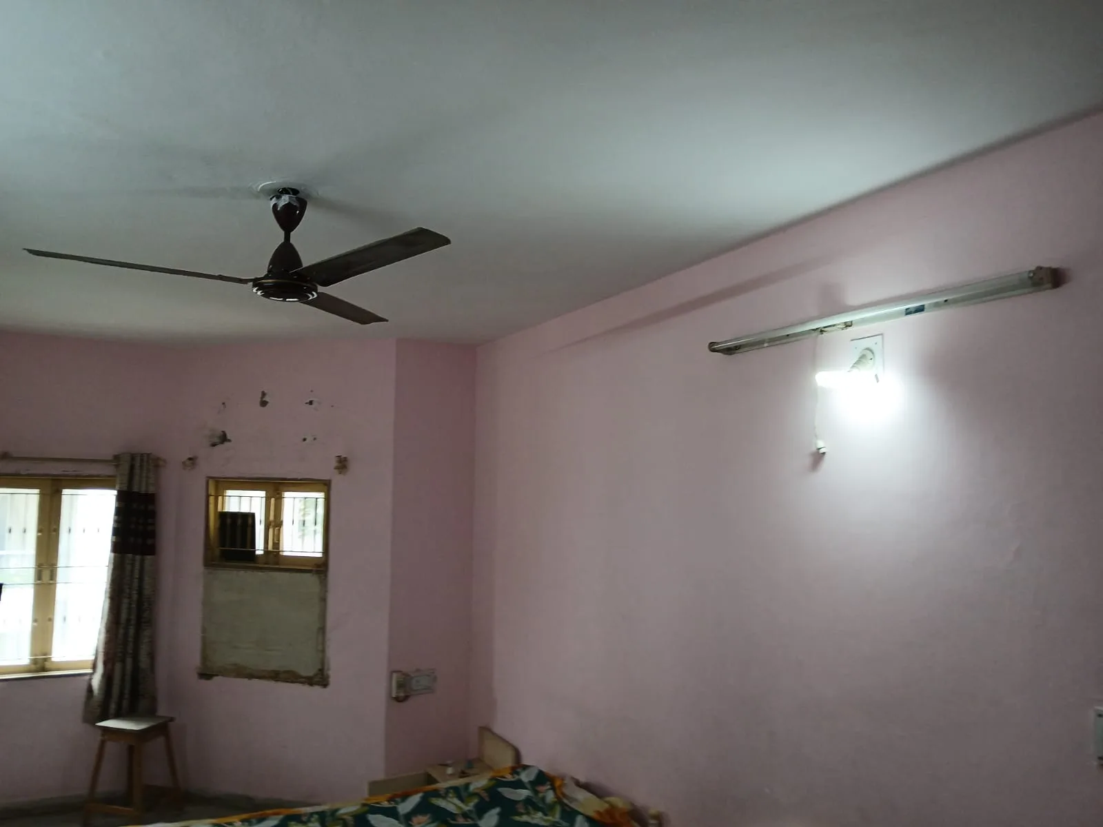 3 BHK Flat in Ellisbridge, Bedroom