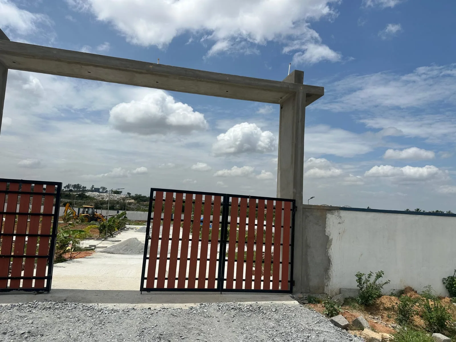 R square realty, Building / outside