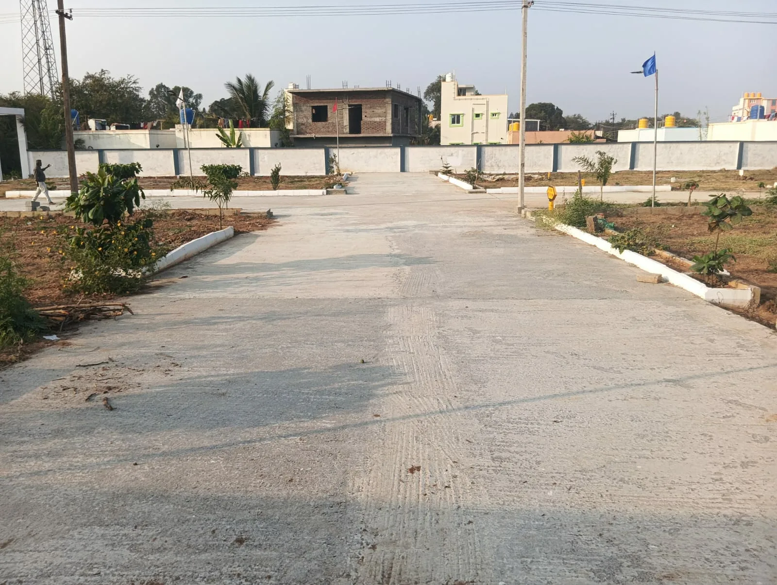 R square realty, Building / outside