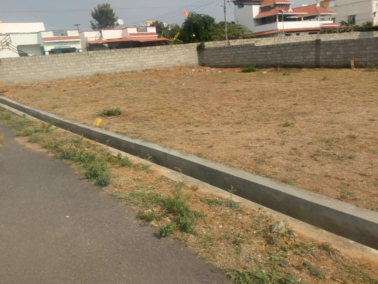 R square realty, Building / outside