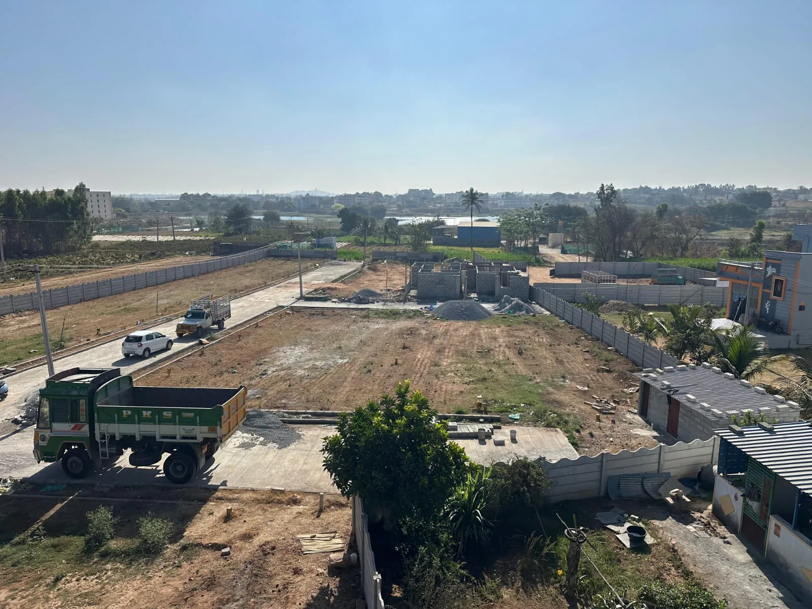 R square realty, Building / outside