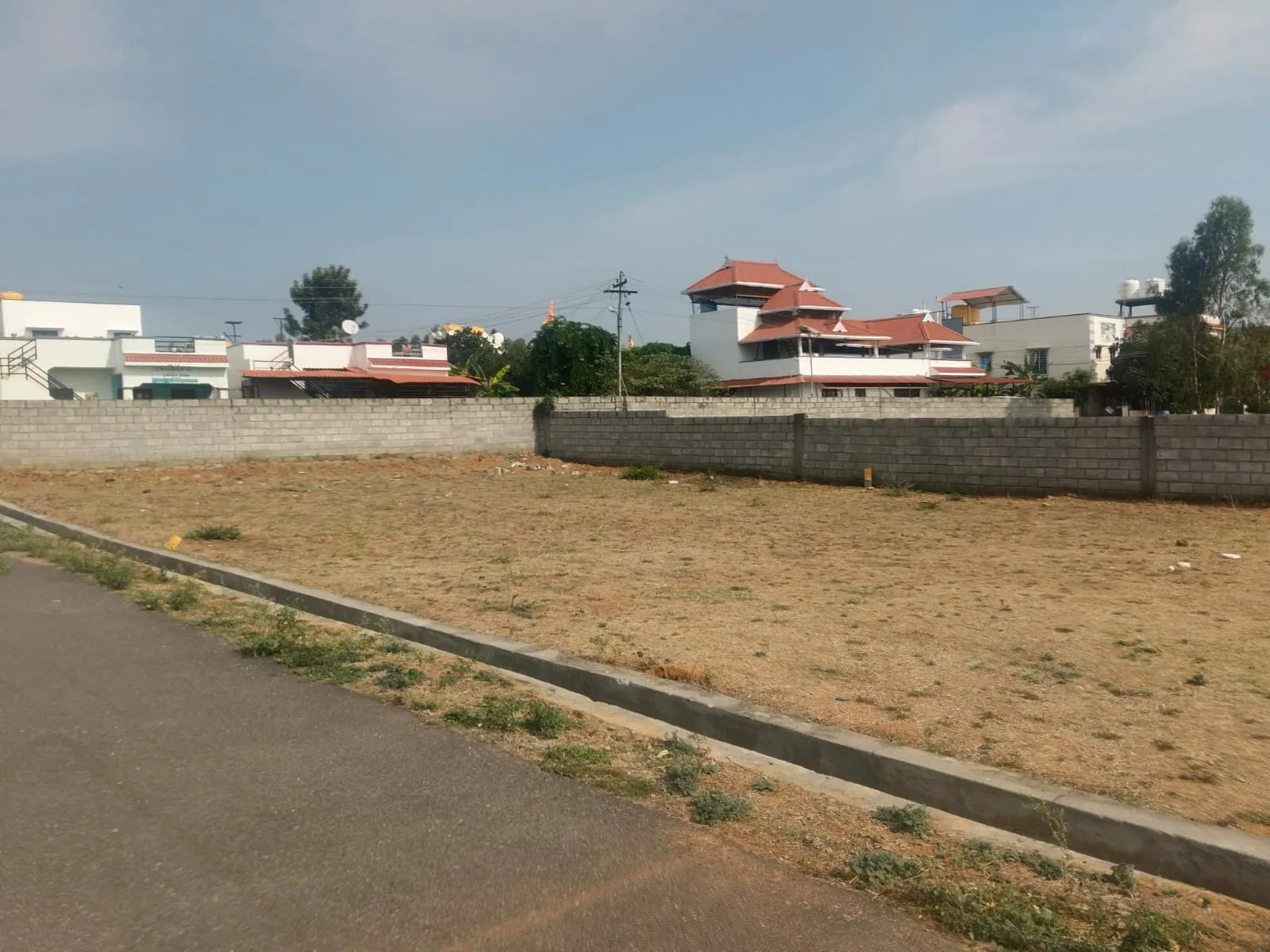 R square realty, Building / outside
