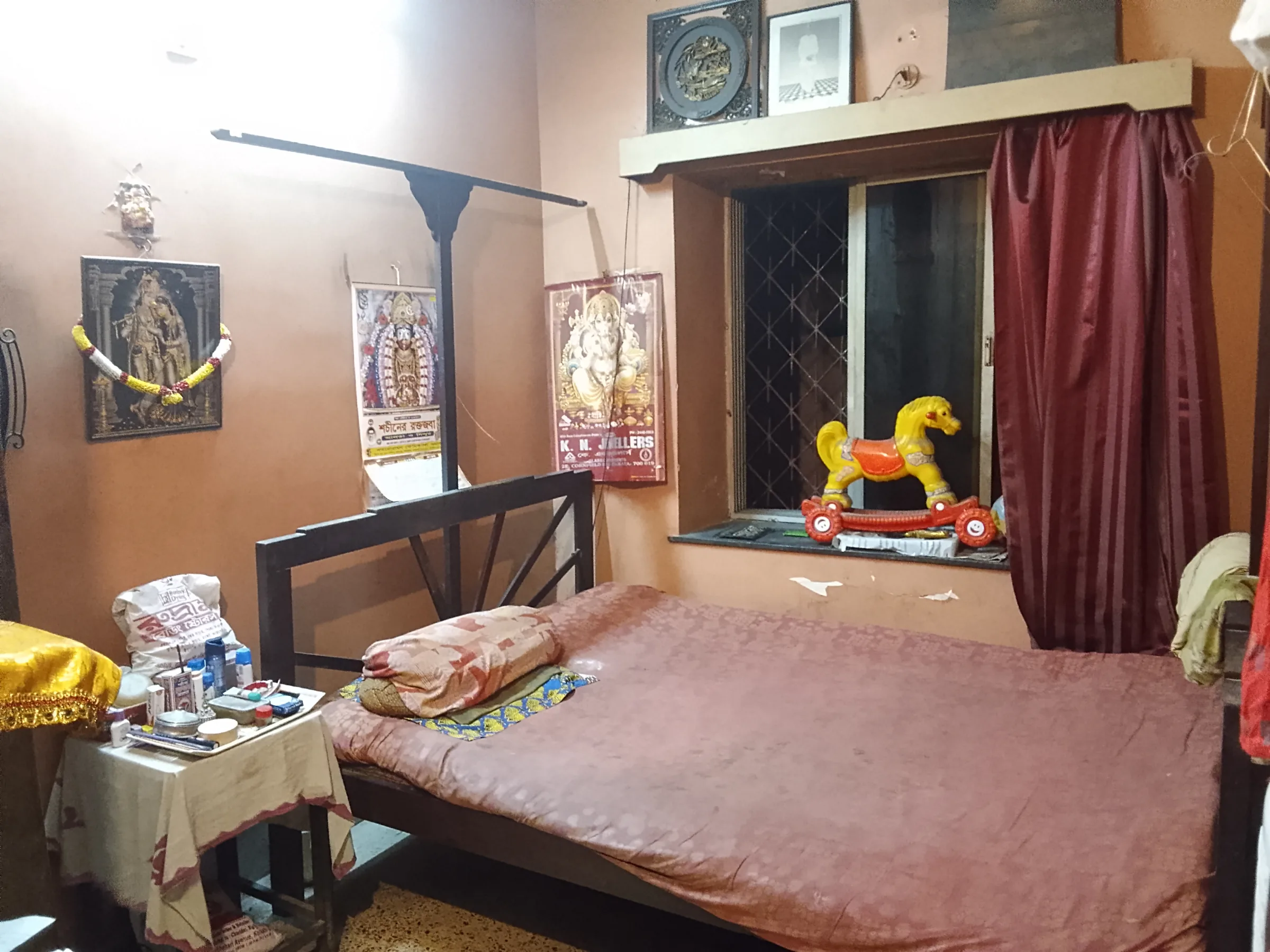 2 BHK Flat in Ballygunge for sale