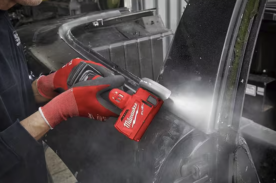 M12 FUEL 12V Lithium-Ion Brushless Cordless 3 in. Cut Off Saw  en renta en Puerto Rico — imagen 2