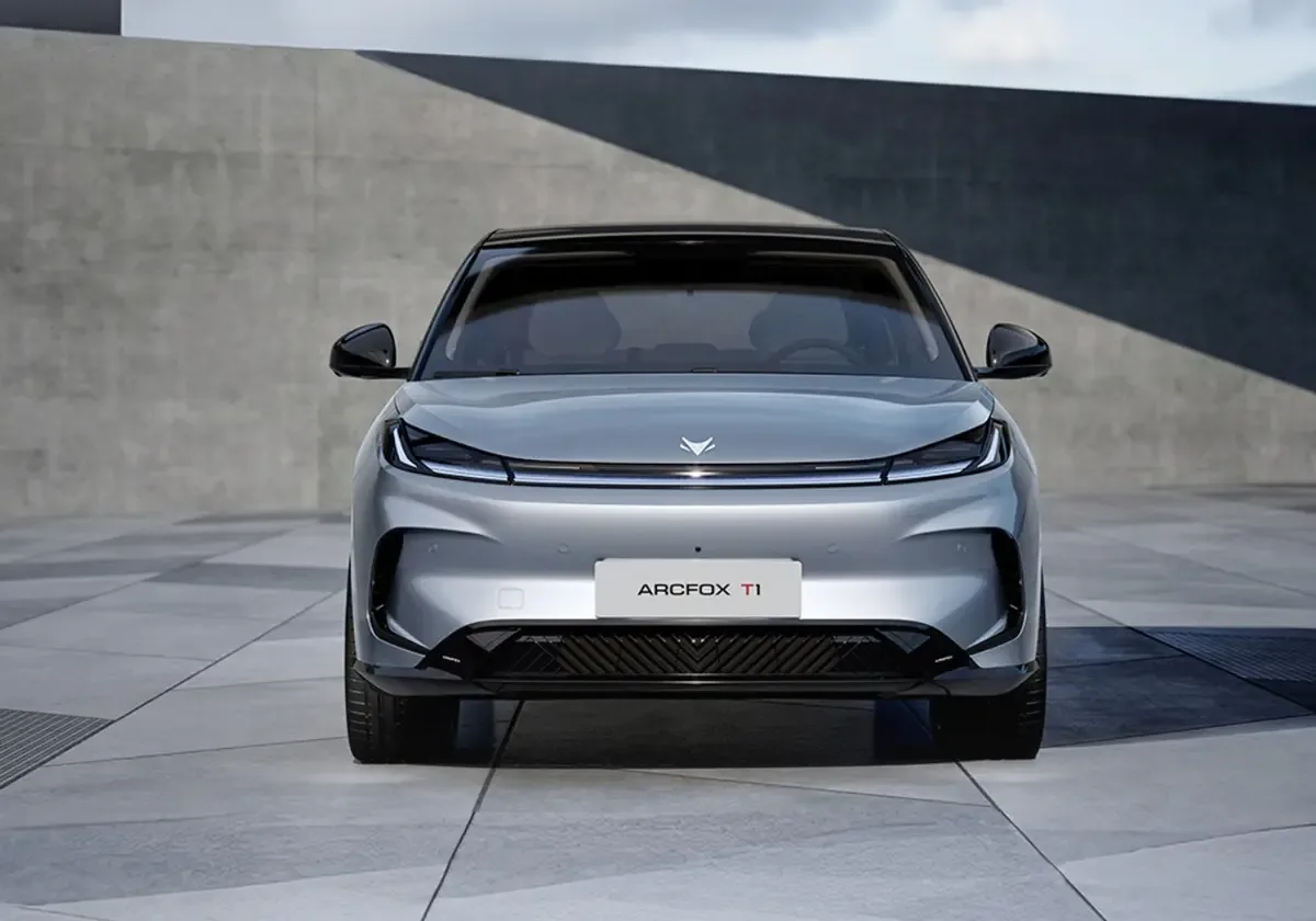 Arcfox T1, image 2 of 5