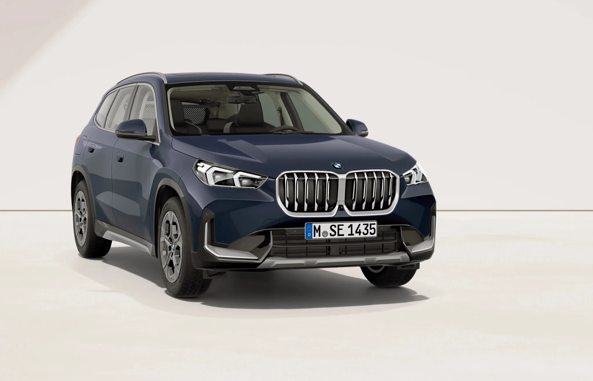 BMW X1, image 1 of 5