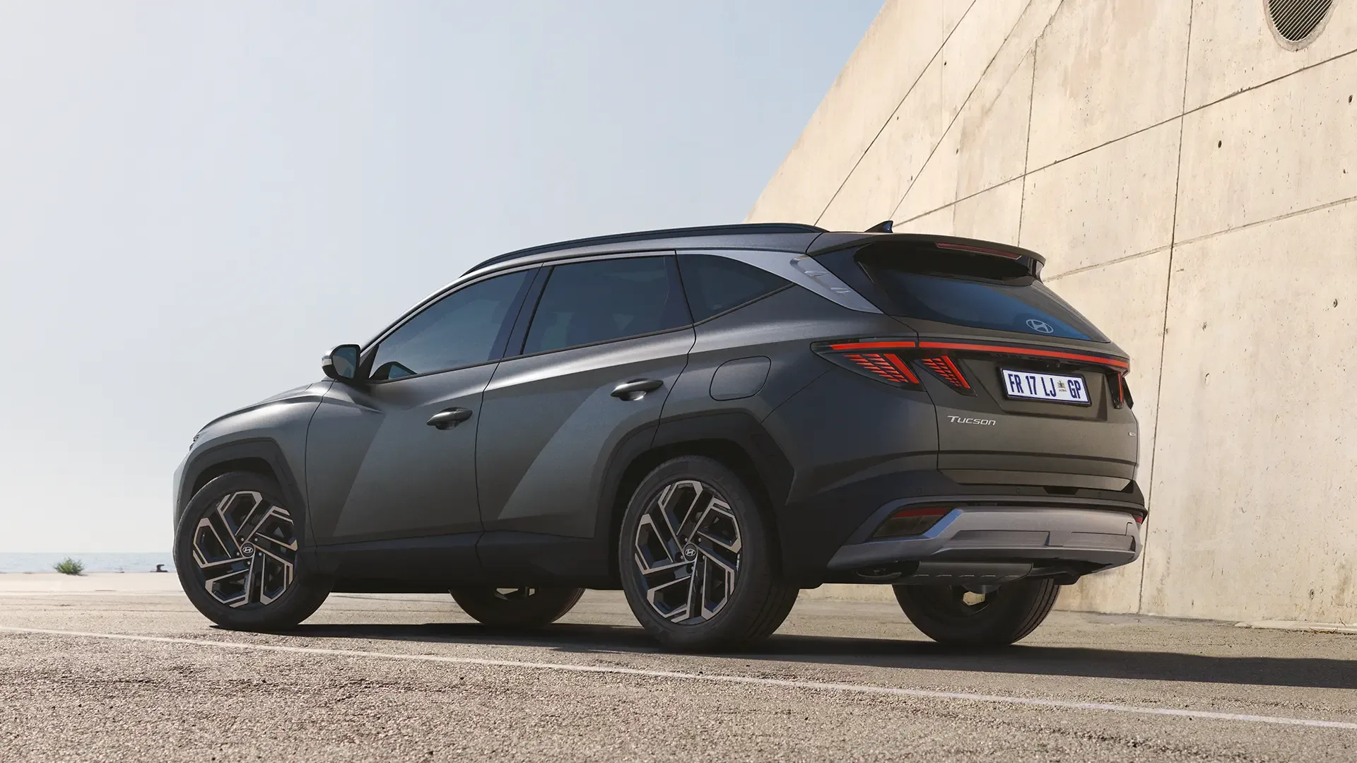 Hyundai Tucson, image 2 of 4