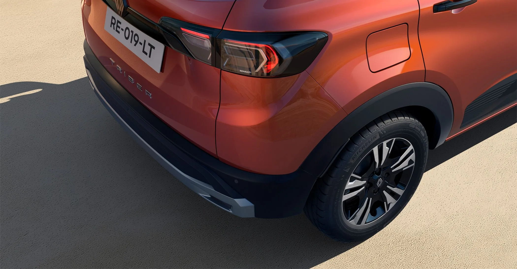 Renault Triber, image 6 of 12
