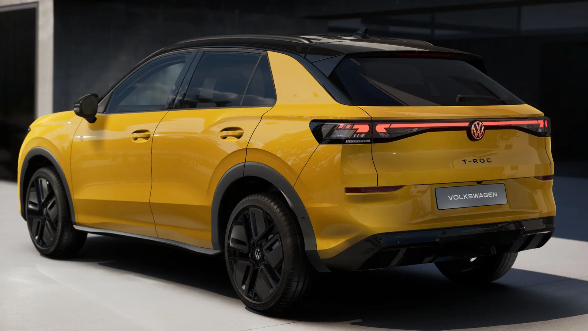 Volkswagen T-Roc, image 2 of 3