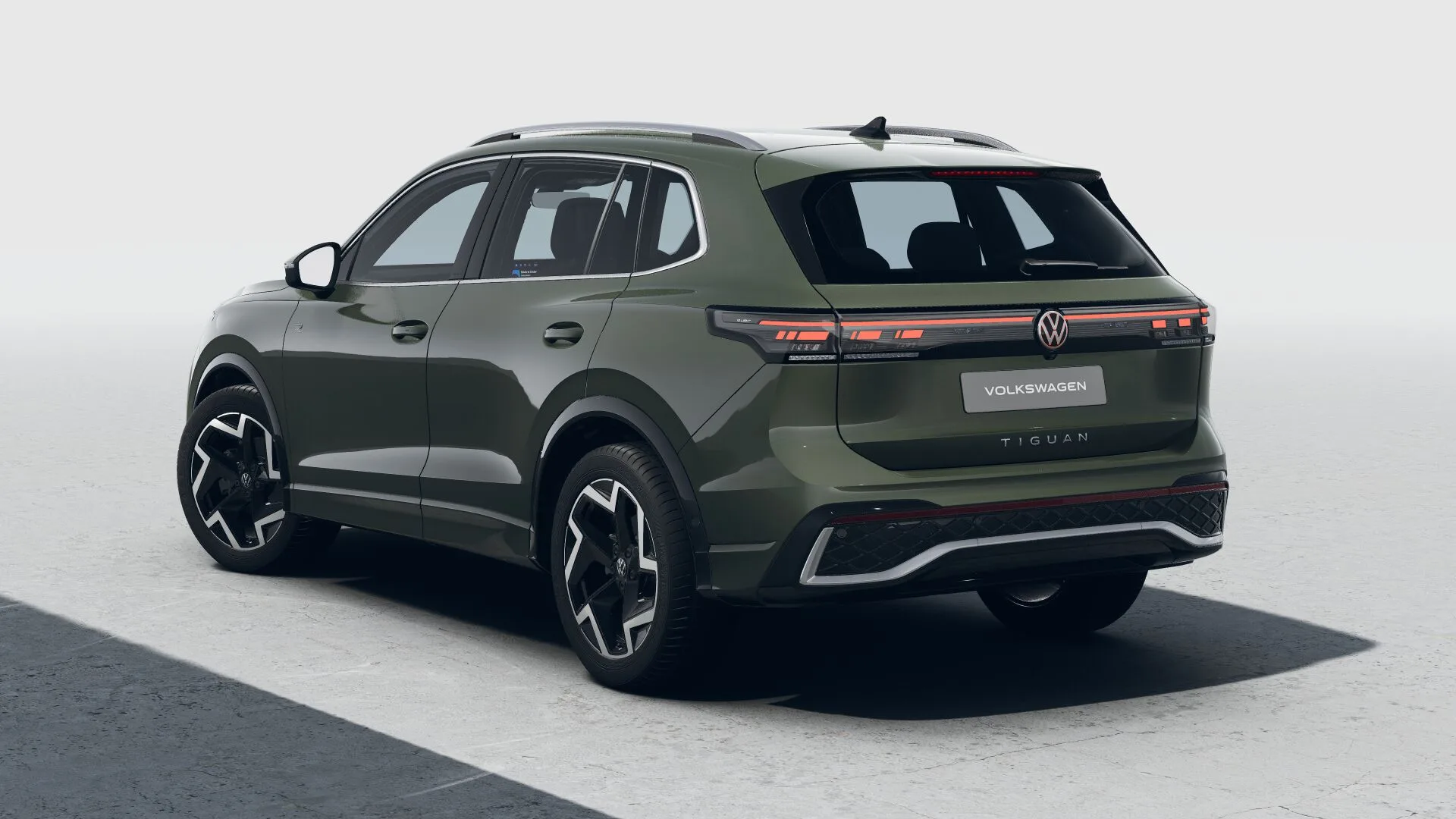 Volkswagen Tiguan, image 3 of 4