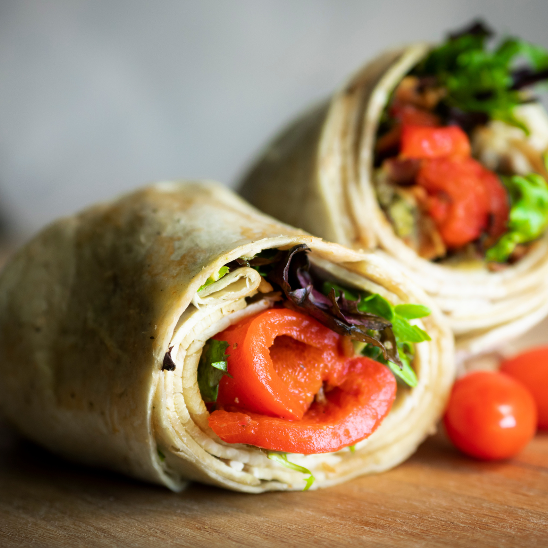 turkey-wrap-w-apples-and-bananas