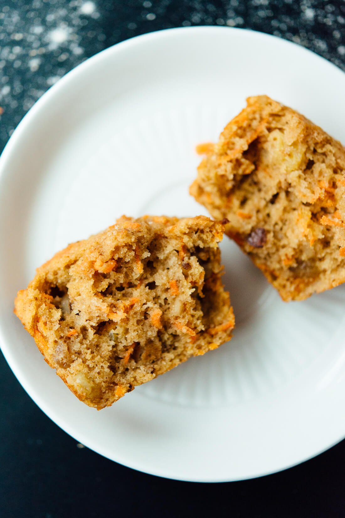 healthy-carrot-cake-muffins