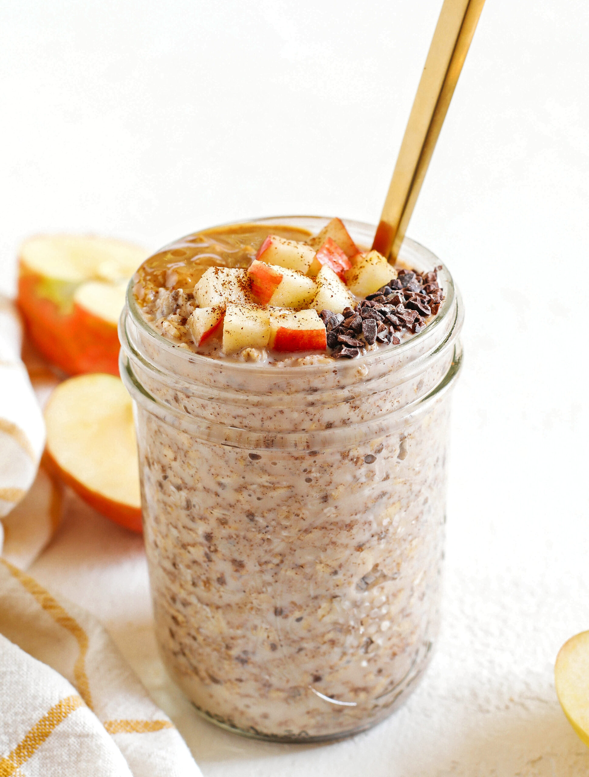 apple-pie-overnight-oats