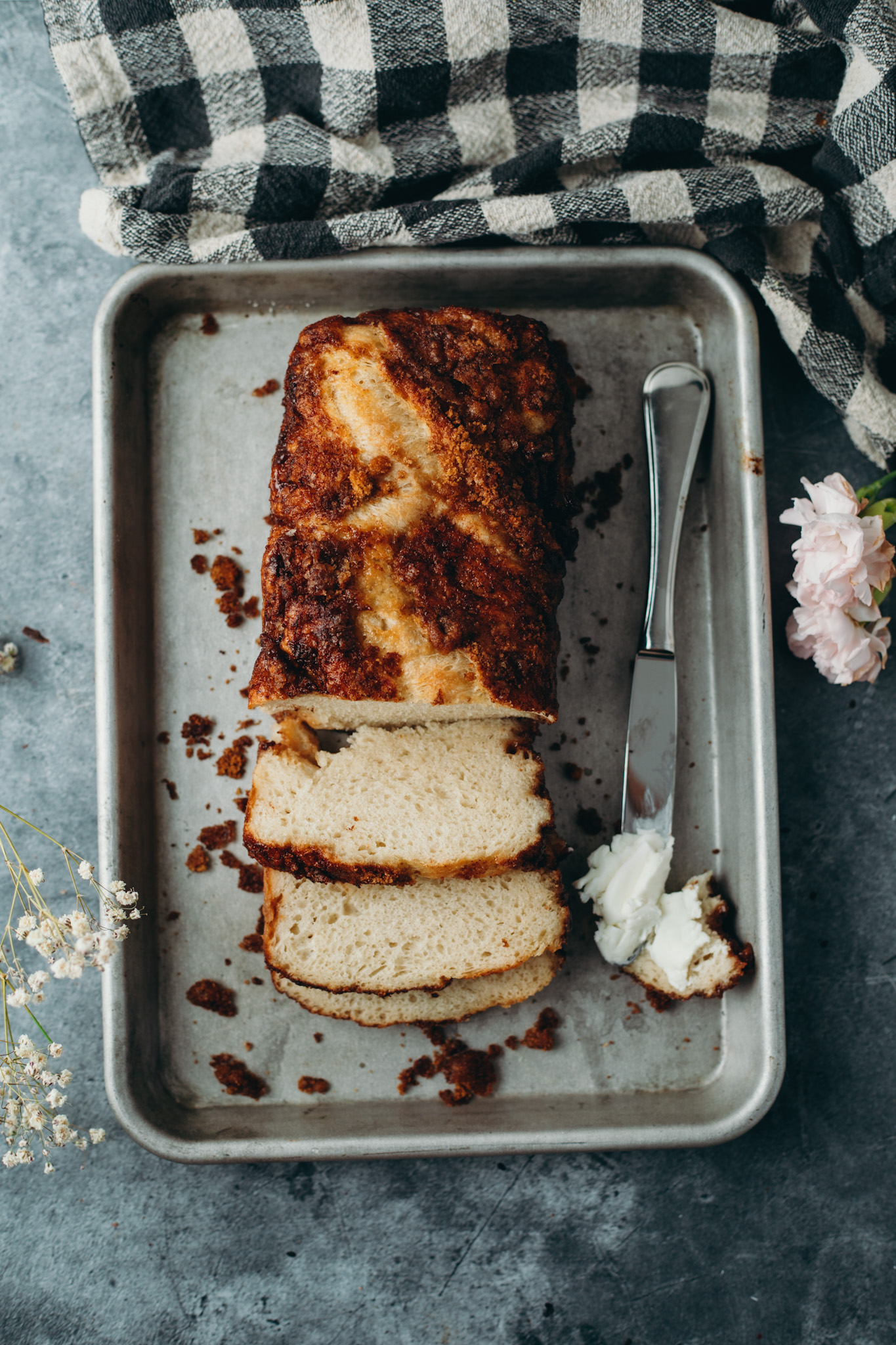 cinnamon-toast-crunch-bagel-bread
