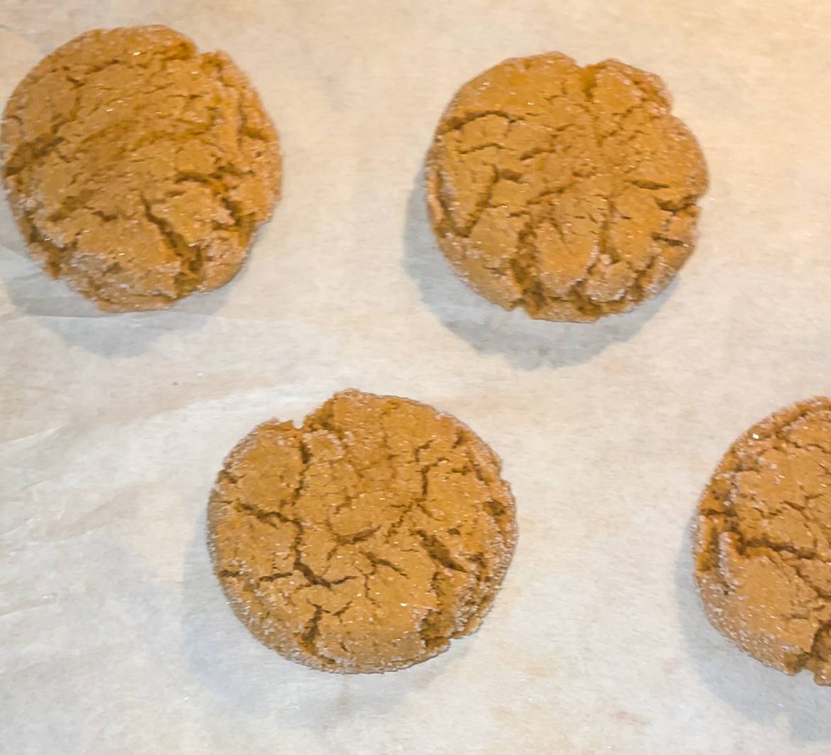 chewy-molasses-cookies