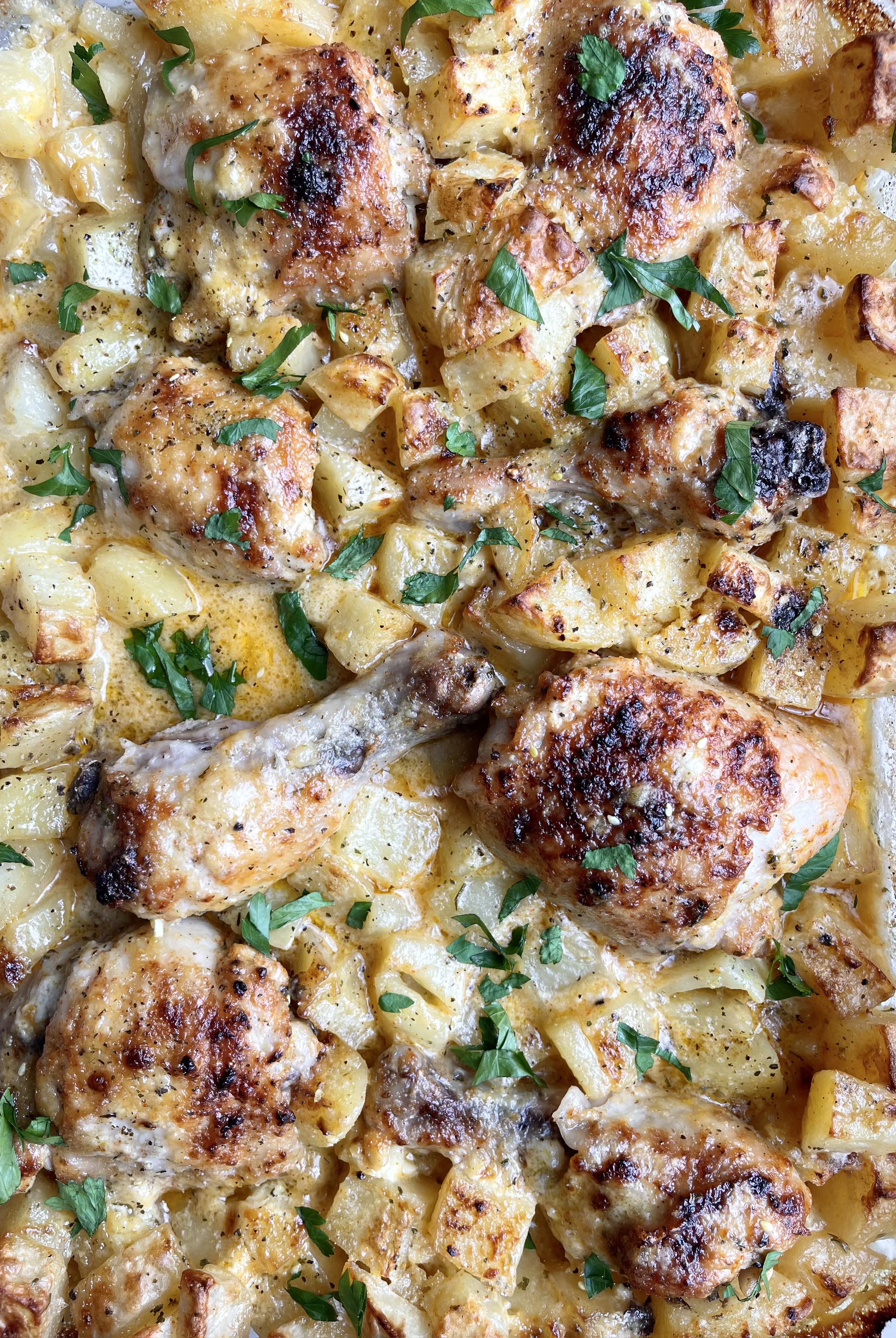 creamiest-lemon-garlic-chicken-and-potato-bake