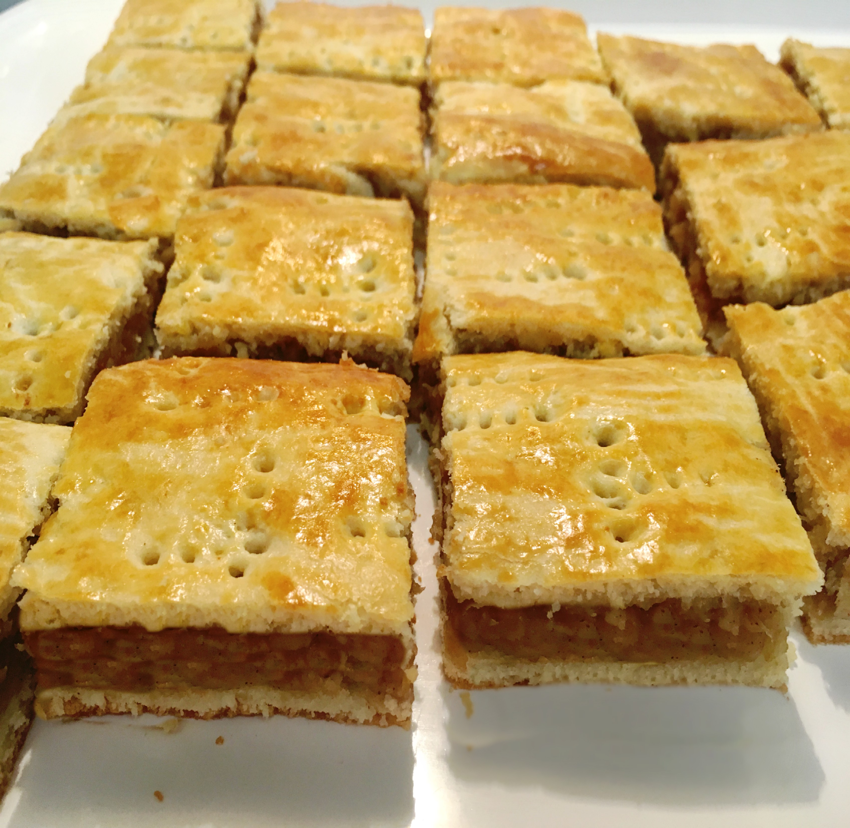 hungarian-apple-pie