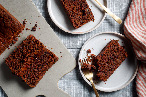 chocolate-gingerbread-cake