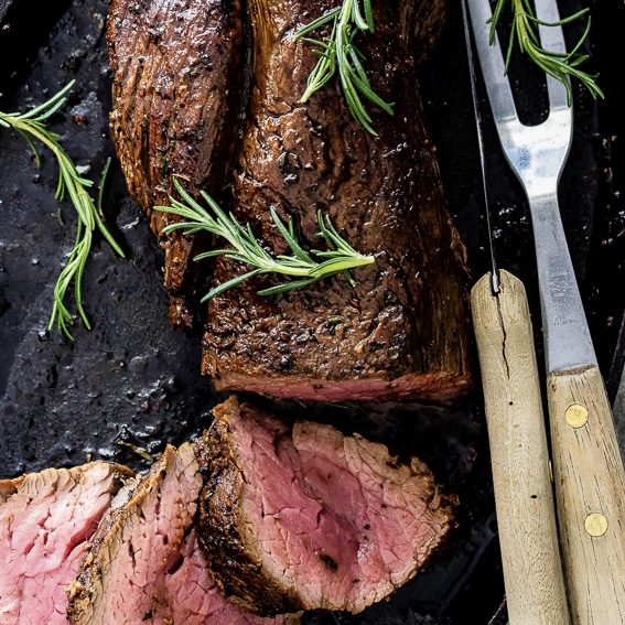 rosemary-crusted-beef-fillet-with-horseradish-cream