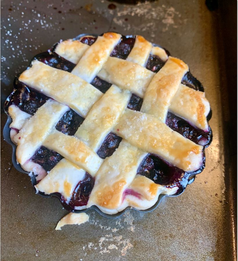 mini-blueberry-pies