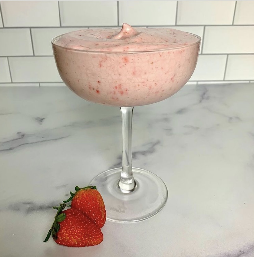 creamy-and-light-*-no-bake*-vegan-strawberry-mousse
