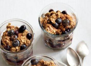 summery-oatmeal-for-breakfast